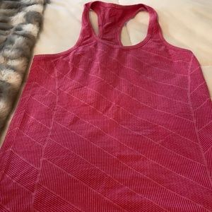 Lululemon tank size 8